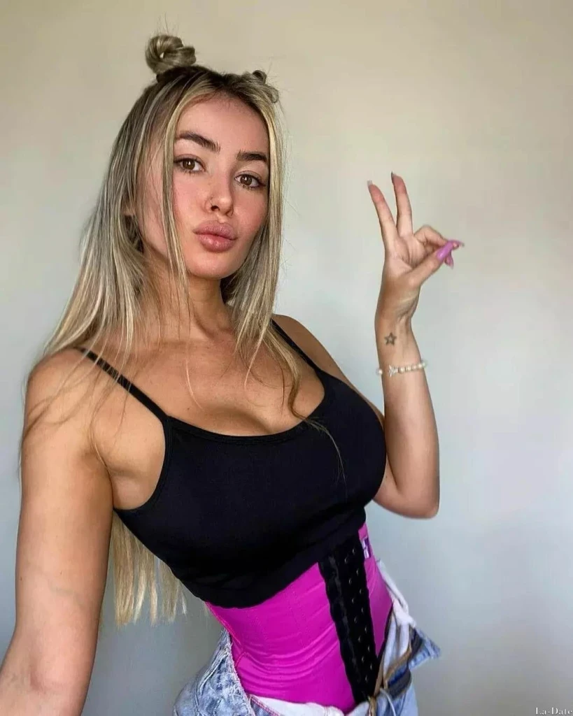 Carla Michele, 31