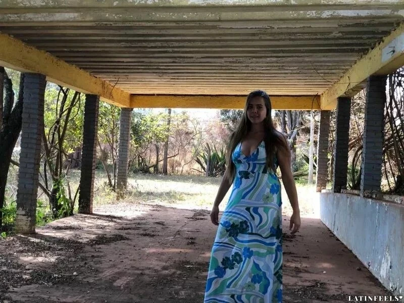 Ana, 21