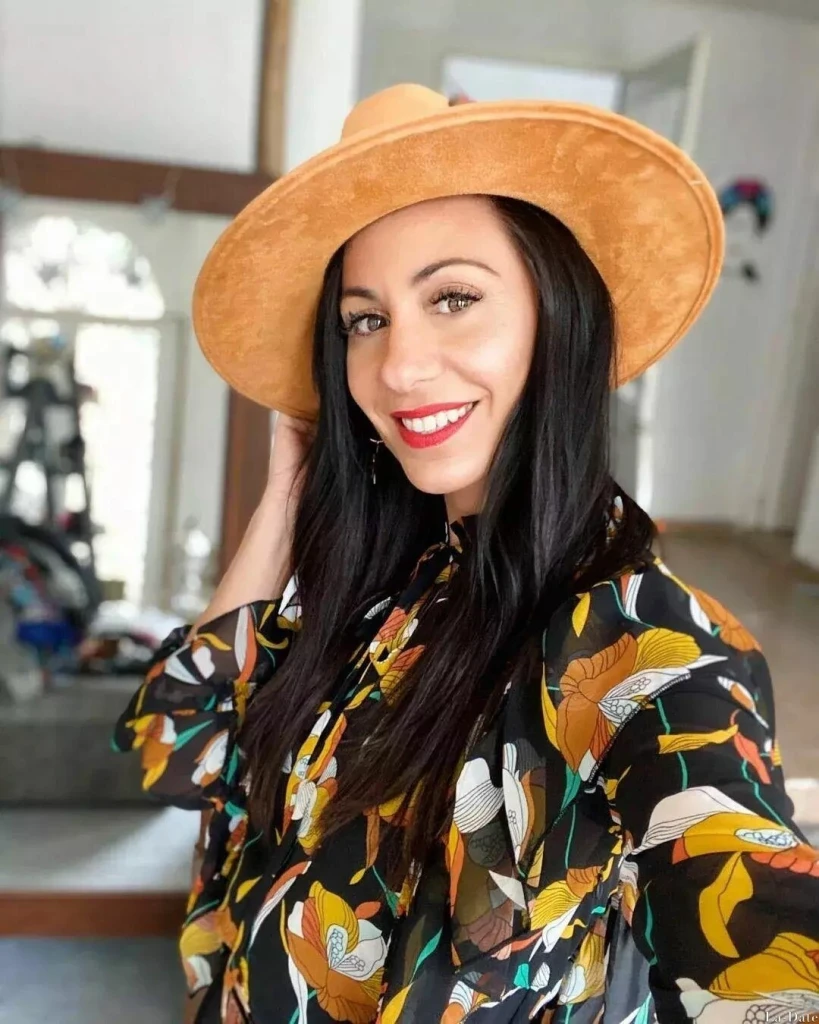 Camila Profile image 4