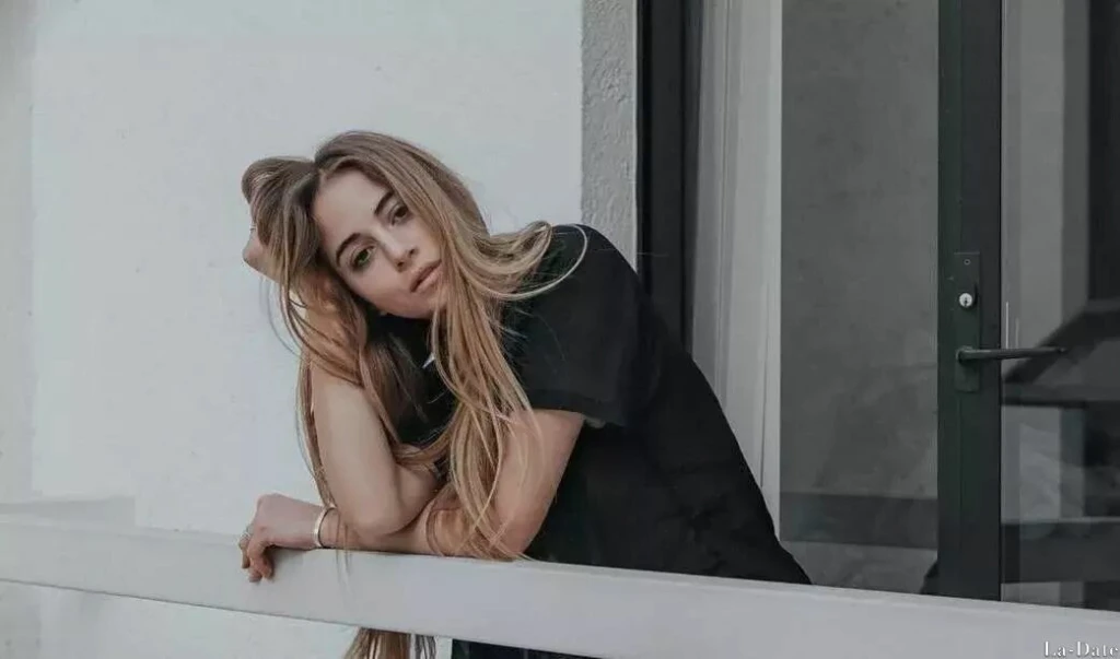 Alexia Desire Profile image 3